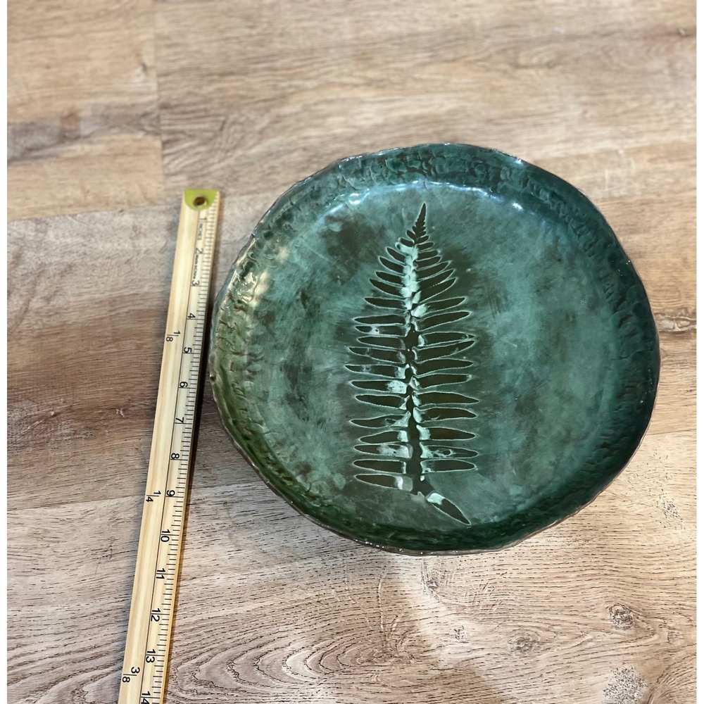 Handmade Studio Pottery Fern Leaf Green Glazed‎ Terracotta Tripod Bowl 11.5 inch